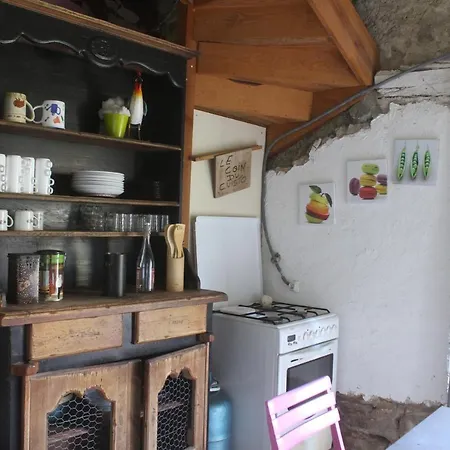 Camping Dans Caravane Cunlhat